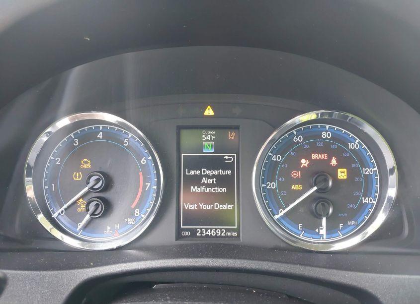 Photo 7 of 2017 Toyota Corolla L/LE/XLE/SE/XSE (VIN 2T1BURHE1HC812247)