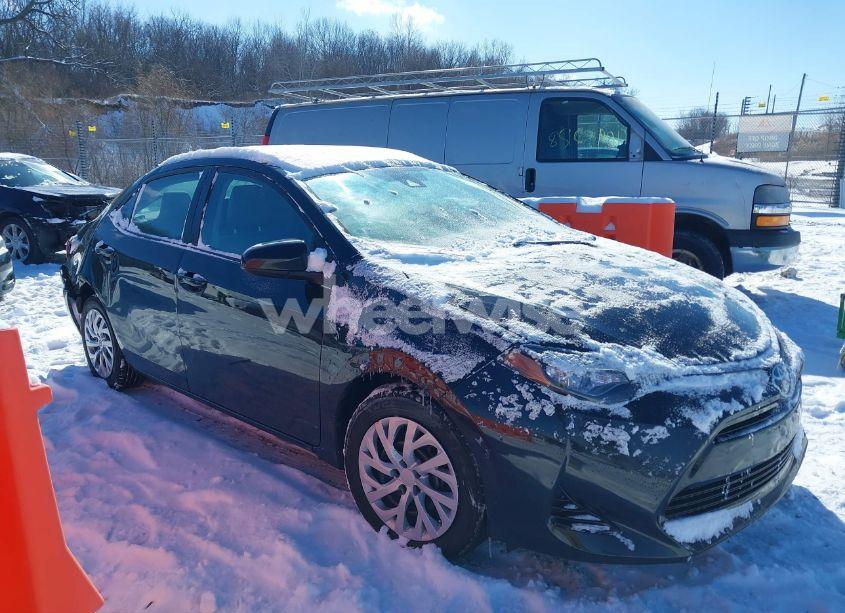 Photo 13 of 2017 Toyota Corolla LE (VIN 2T1BURHE1HC812510)