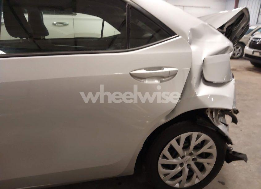 Photo 18 of 2017 Toyota Corolla LE (VIN 2T1BURHE1HC812619)