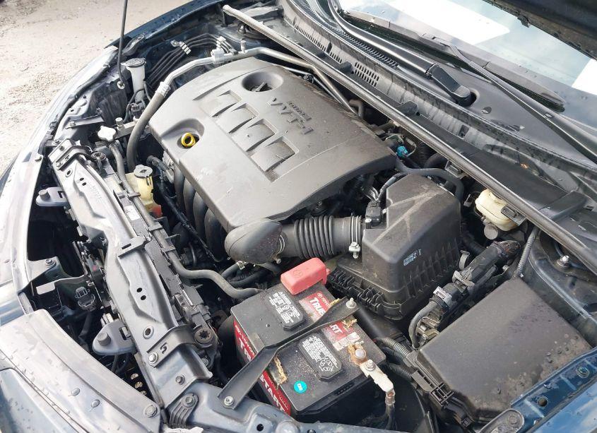 Photo 10 of 2017 Toyota Corolla LE (VIN 2T1BURHE1HC825418)