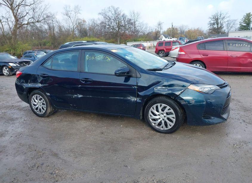 Photo 13 of 2017 Toyota Corolla LE (VIN 2T1BURHE1HC825418)