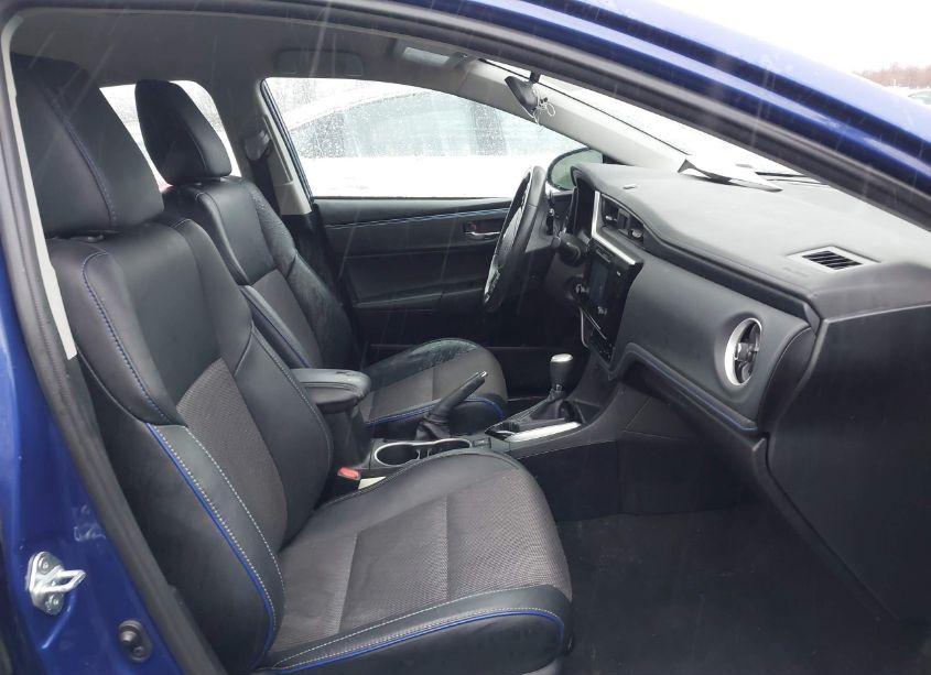 Photo 5 of 2017 Toyota Corolla SE (VIN 2T1BURHE1HC837486)