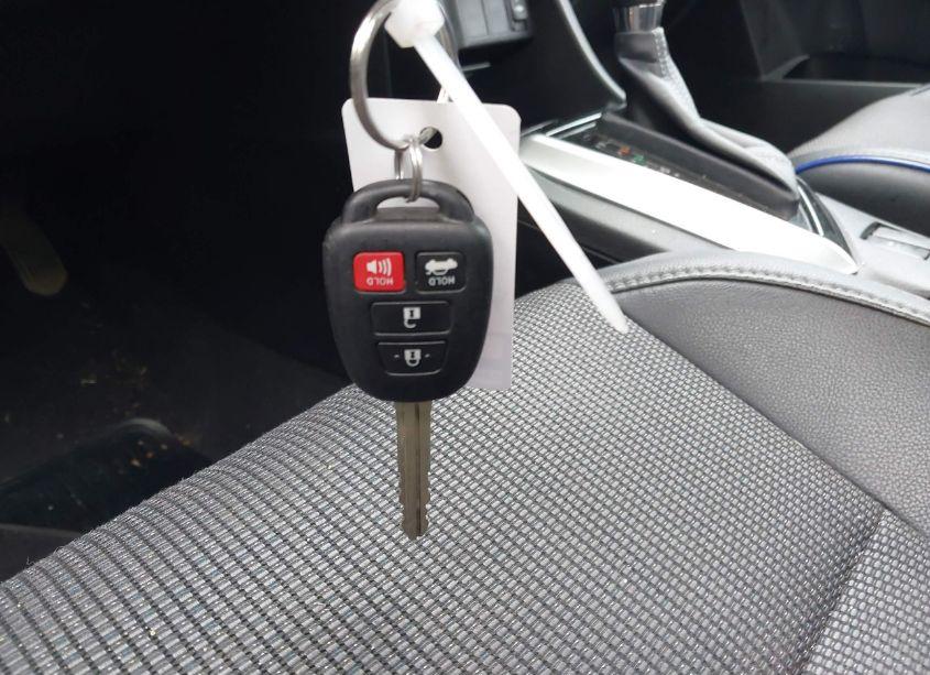 Photo 11 of 2017 Toyota Corolla SE (VIN 2T1BURHE1HC842736)