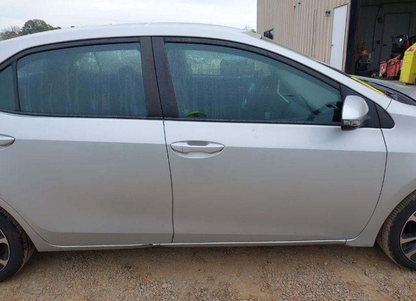 Photo 13 of 2017 Toyota Corolla SE (VIN 2T1BURHE1HC842736)