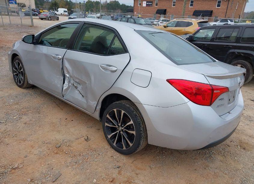 Photo 3 of 2017 Toyota Corolla SE (VIN 2T1BURHE1HC842736)