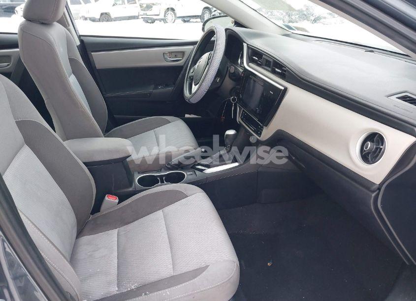 Photo 5 of 2017 Toyota Corolla L/LE/XLE/SE/XSE (VIN 2T1BURHE1HC846611)