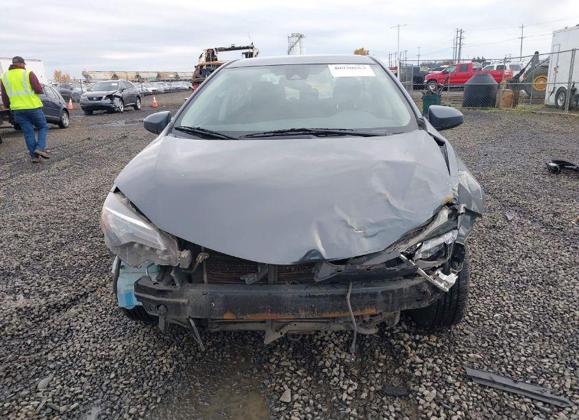 Photo 13 of 2017 Toyota Corolla LE (VIN 2T1BURHE1HC849234)