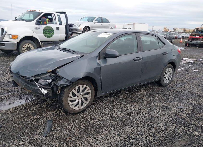 Photo 2 of 2017 Toyota Corolla LE (VIN 2T1BURHE1HC849234)