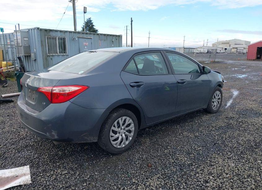 Photo 4 of 2017 Toyota Corolla LE (VIN 2T1BURHE1HC849234)