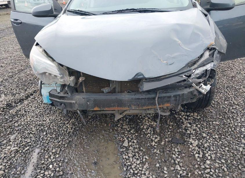 Photo 6 of 2017 Toyota Corolla LE (VIN 2T1BURHE1HC849234)