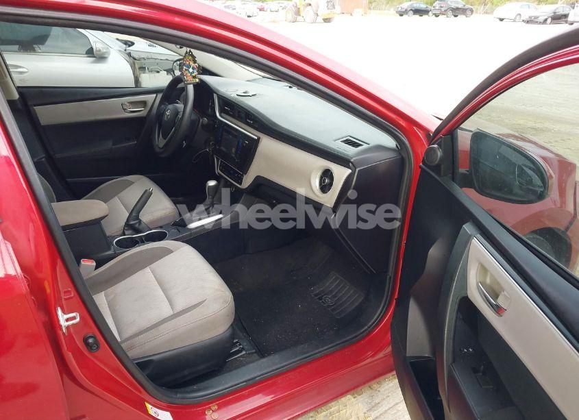 Photo 5 of 2017 Toyota Corolla LE (VIN 2T1BURHE1HC889555)