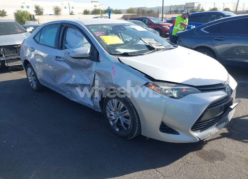 Photo 6 of 2017 Toyota Corolla LE (VIN 2T1BURHE1HC898515)