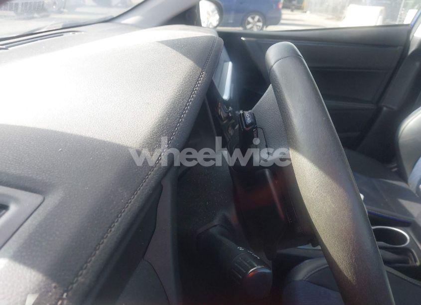 Photo 7 of 2017 Toyota Corolla SE (VIN 2T1BURHE1HC920853)