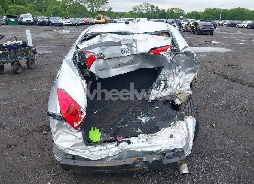 Photo 16 of 2017 Toyota Corolla XSE (VIN 2T1BURHE1HC942738)