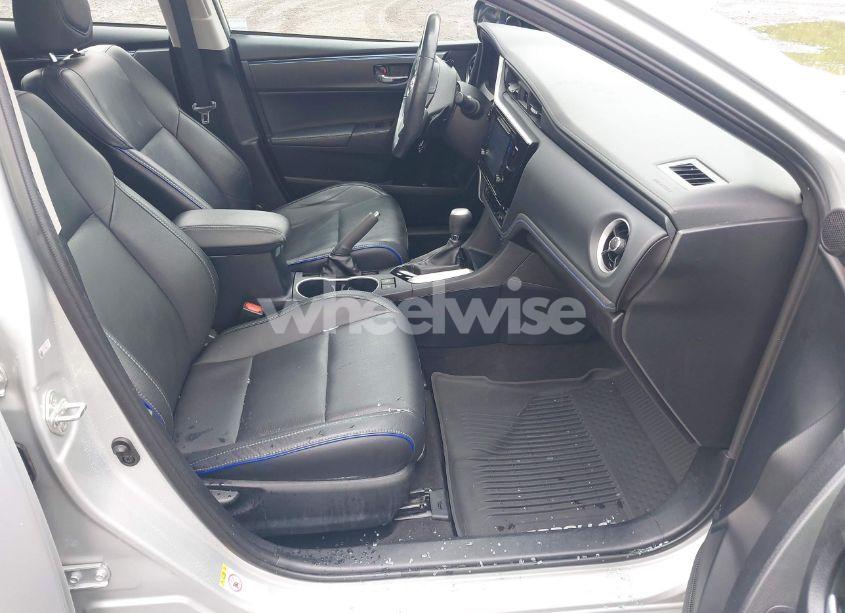 Photo 5 of 2017 Toyota Corolla XSE (VIN 2T1BURHE1HC942738)