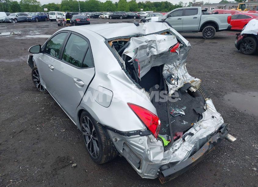 Photo 6 of 2017 Toyota Corolla XSE (VIN 2T1BURHE1HC942738)