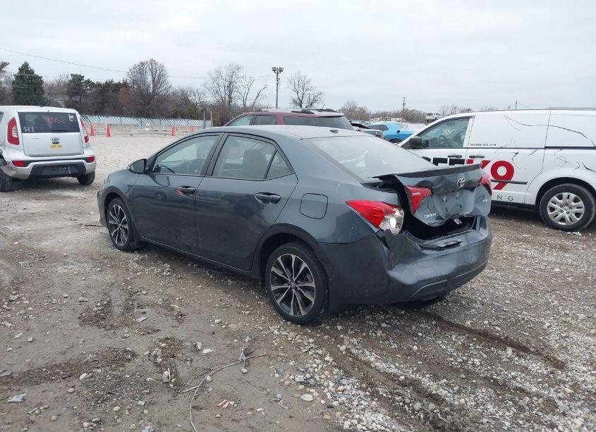 Photo 3 of 2017 Toyota Corolla XSE (VIN 2T1BURHE1HC944764)