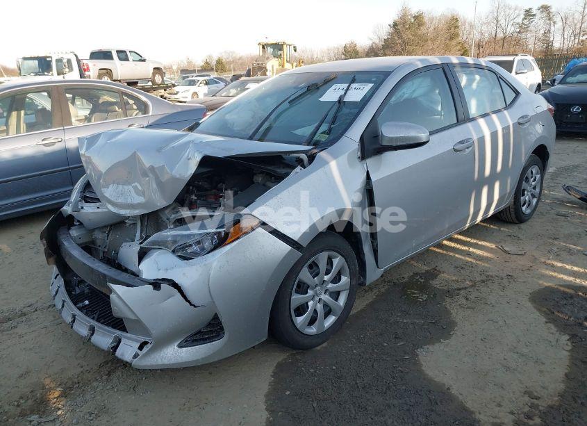 Photo 2 of 2017 Toyota Corolla LE (VIN 2T1BURHE1HC958163)