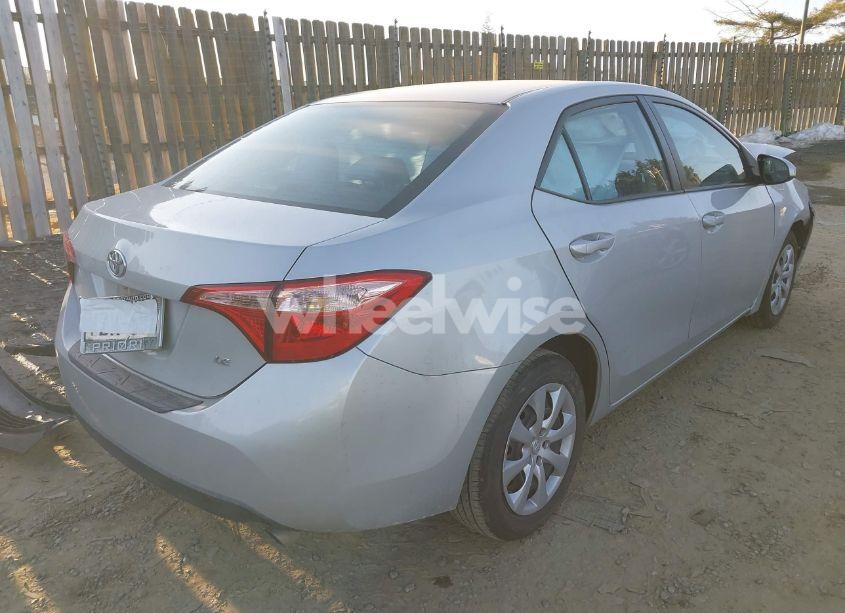 Photo 4 of 2017 Toyota Corolla LE (VIN 2T1BURHE1HC958163)