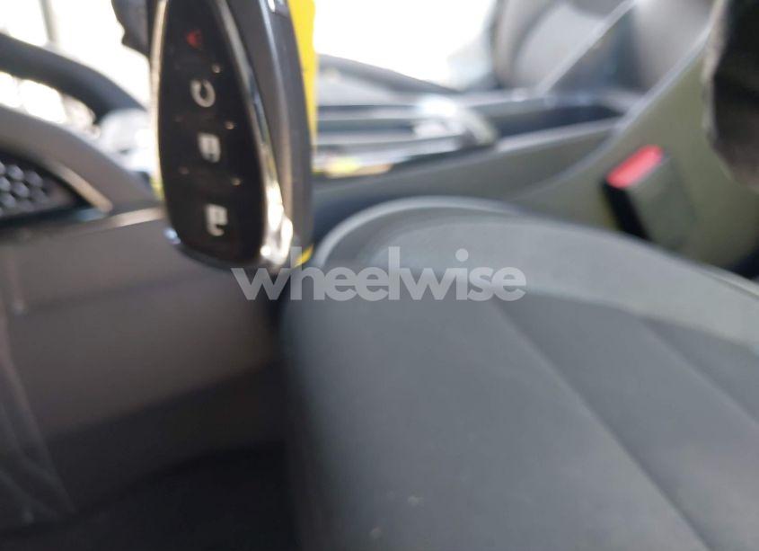 Photo 11 of 2021 Chevrolet Trailblazer AWD LT (VIN 2T1BURHE1JC******)