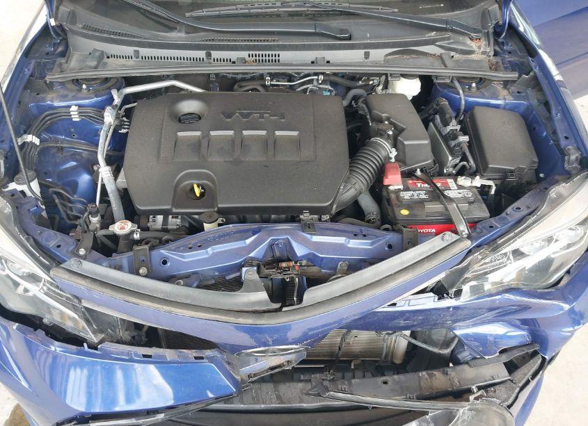 Photo 10 of 2018 Toyota Corolla SE (VIN 2T1BURHE1JC007824)