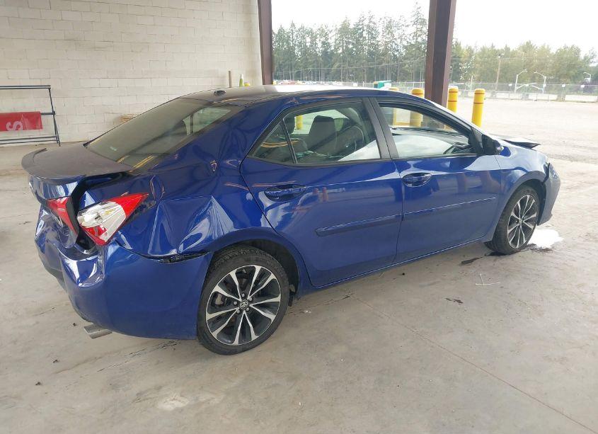 Photo 4 of 2018 Toyota Corolla SE (VIN 2T1BURHE1JC007824)