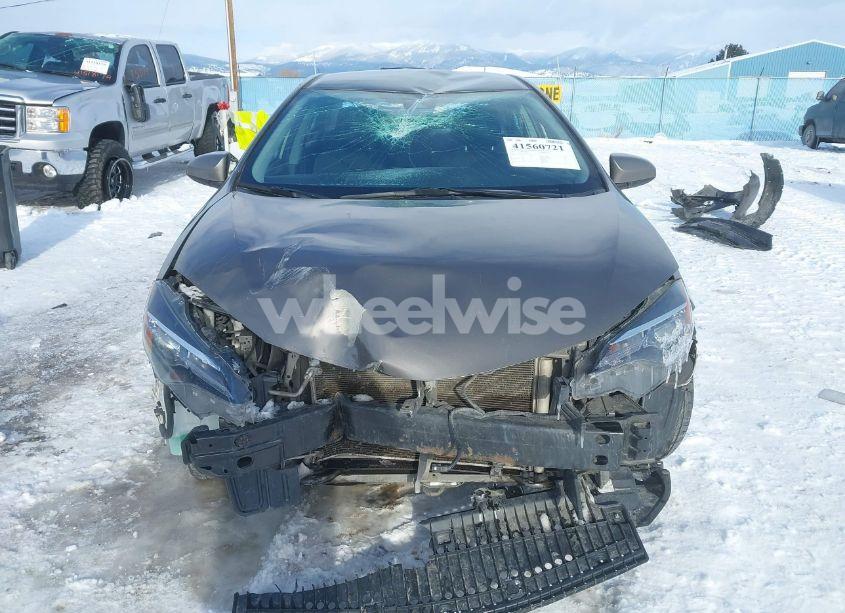 Photo 12 of 2018 Toyota Corolla LE (VIN 2T1BURHE1JC009489)