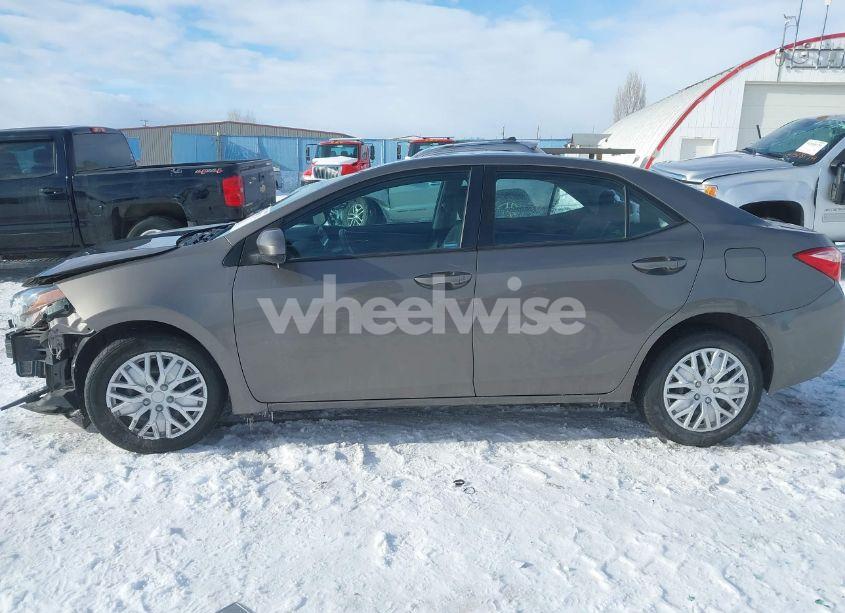 Photo 14 of 2018 Toyota Corolla LE (VIN 2T1BURHE1JC009489)