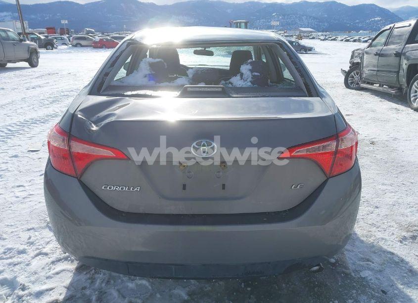 Photo 16 of 2018 Toyota Corolla LE (VIN 2T1BURHE1JC009489)
