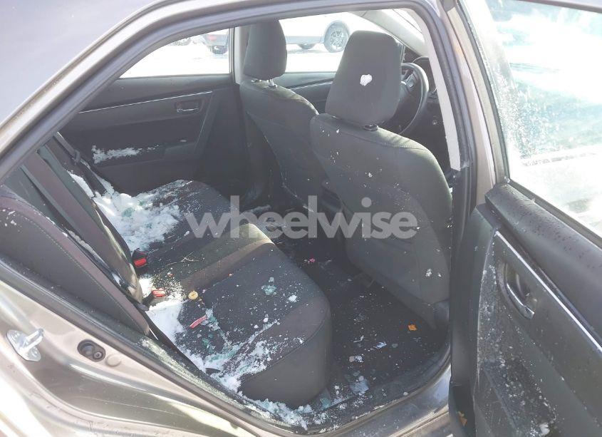 Photo 8 of 2018 Toyota Corolla LE (VIN 2T1BURHE1JC009489)