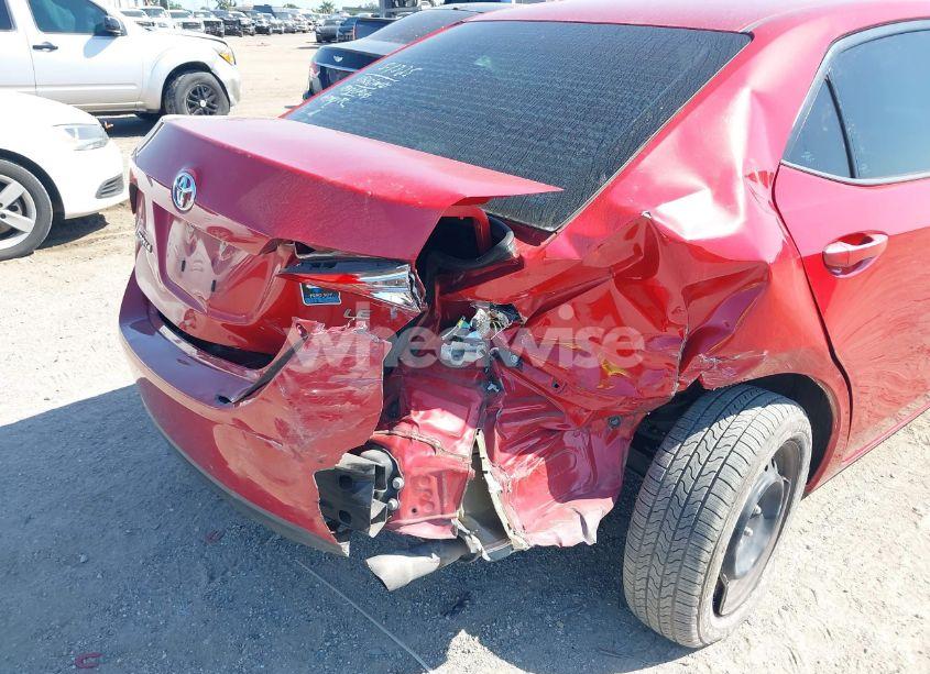Photo 6 of 2018 Toyota Corolla LE (VIN 2T1BURHE1JC011808)