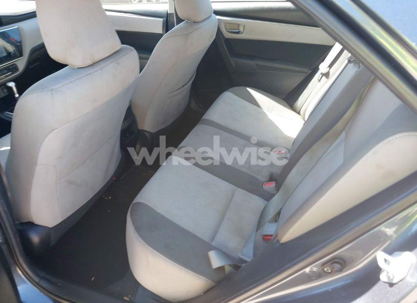 Photo 8 of 2018 Toyota Corolla LE (VIN 2T1BURHE1JC015700)