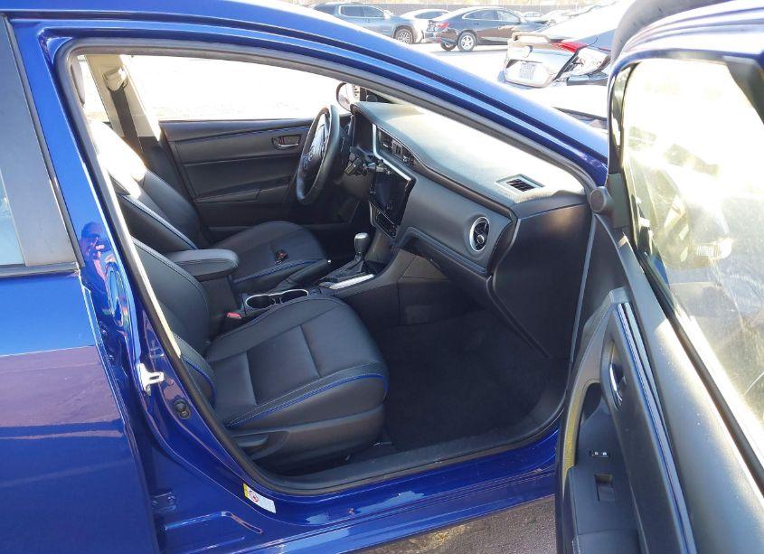 Photo 5 of 2018 Toyota Corolla XSE (VIN 2T1BURHE1JC027216)