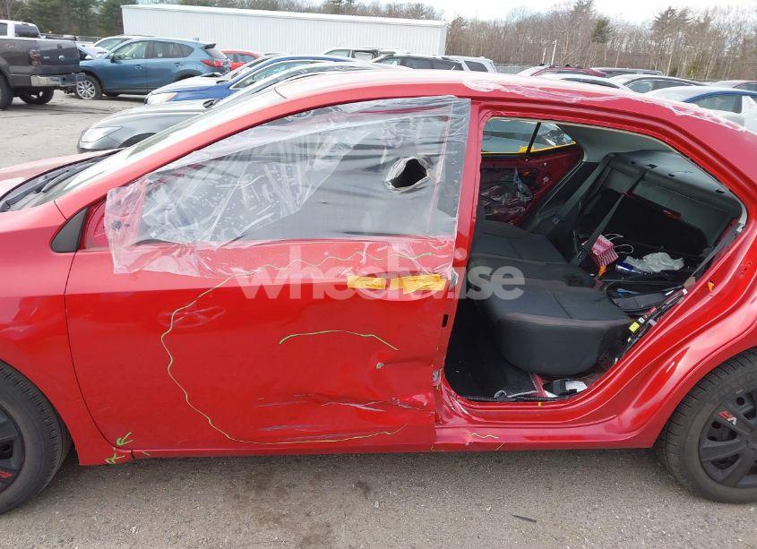 Photo 15 of 2018 Toyota Corolla LE (VIN 2T1BURHE1JC030942)