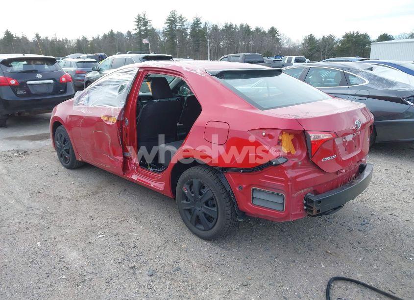 Photo 3 of 2018 Toyota Corolla LE (VIN 2T1BURHE1JC030942)