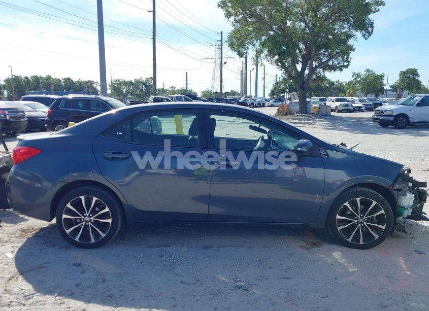 Photo 14 of 2018 Toyota Corolla SE (VIN 2T1BURHE1JC031797)