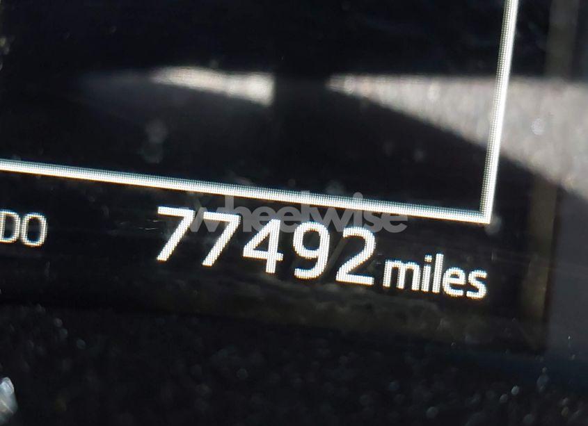 Photo 16 of 2018 Toyota Corolla SE (VIN 2T1BURHE1JC031797)