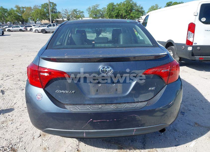 Photo 17 of 2018 Toyota Corolla SE (VIN 2T1BURHE1JC031797)