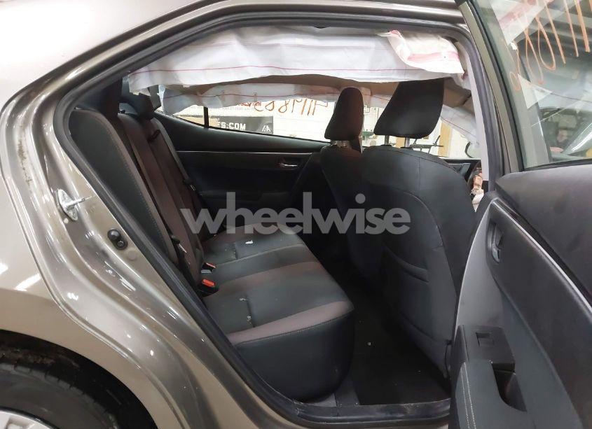 Photo 8 of 2018 Toyota Corolla LE (VIN 2T1BURHE1JC041200)