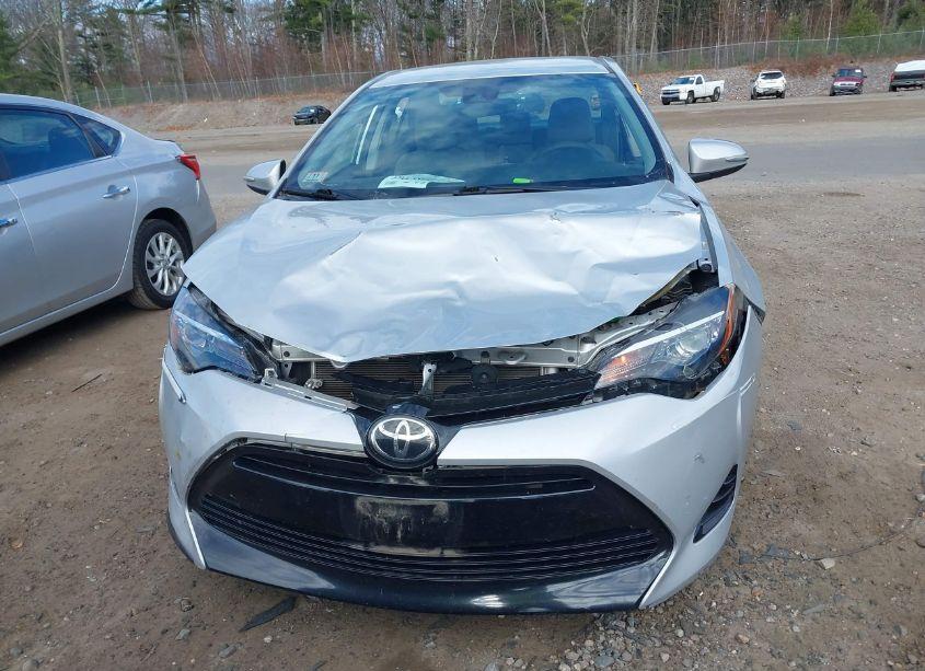 Photo 12 of 2018 Toyota Corolla LE (VIN 2T1BURHE1JC049491)