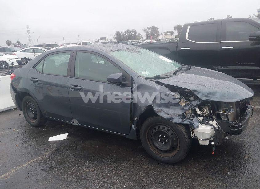 Photo 14 of 2018 Toyota Corolla LE (VIN 2T1BURHE1JC051841)
