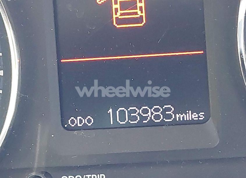 Photo 7 of 2018 Toyota Corolla LE (VIN 2T1BURHE1JC054691)