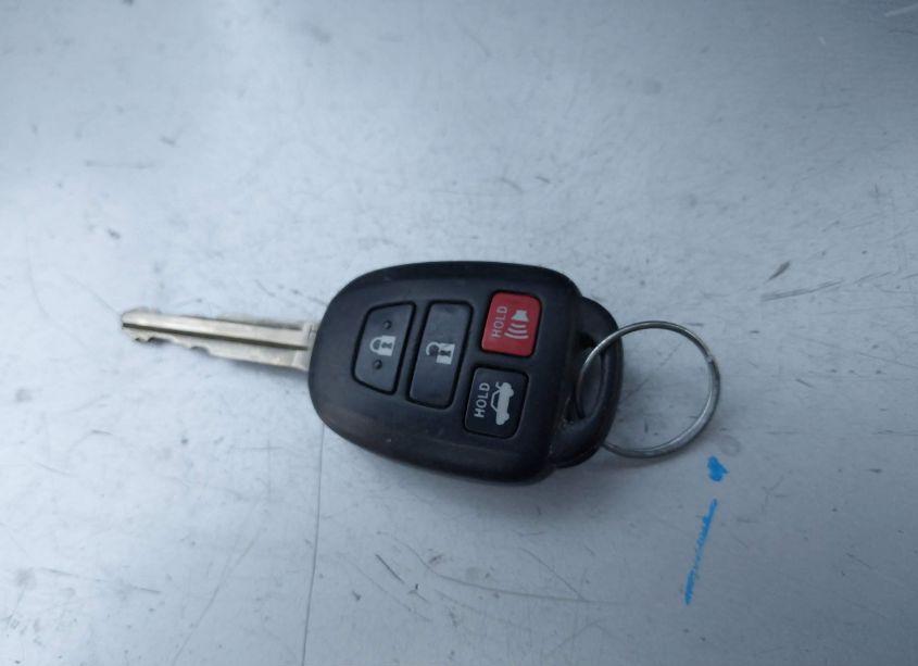 Photo 11 of 2018 Toyota Corolla LE (VIN 2T1BURHE1JC055288)