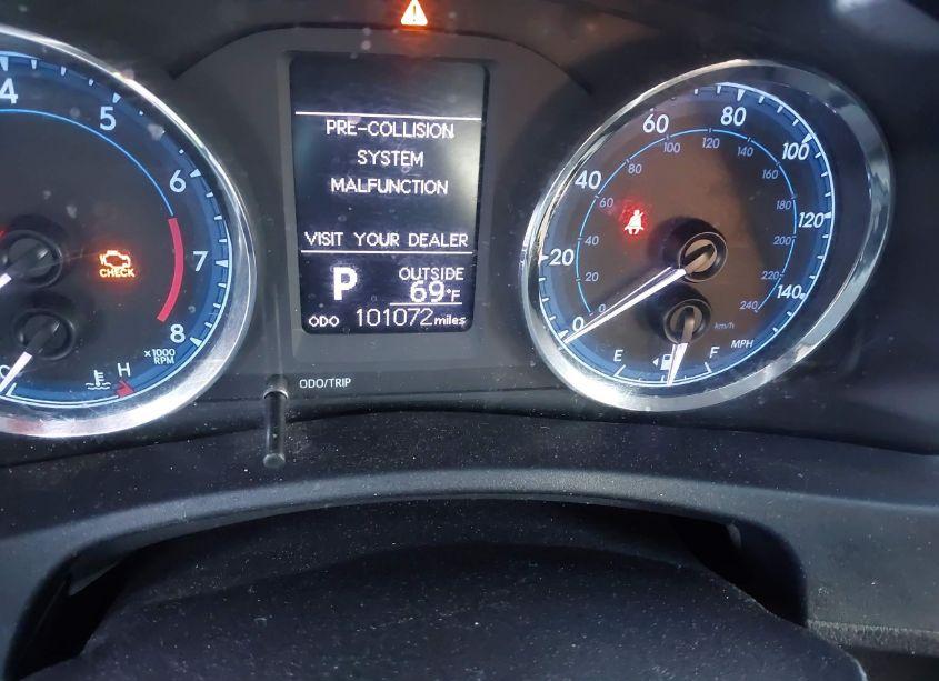 Photo 15 of 2018 Toyota Corolla LE (VIN 2T1BURHE1JC055288)