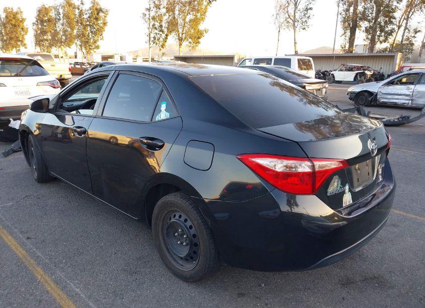 Photo 3 of 2018 Toyota Corolla LE (VIN 2T1BURHE1JC055288)