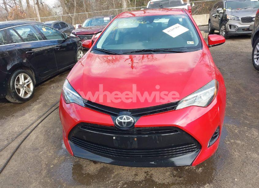 Photo 12 of 2018 Toyota Corolla LE (VIN 2T1BURHE1JC055615)