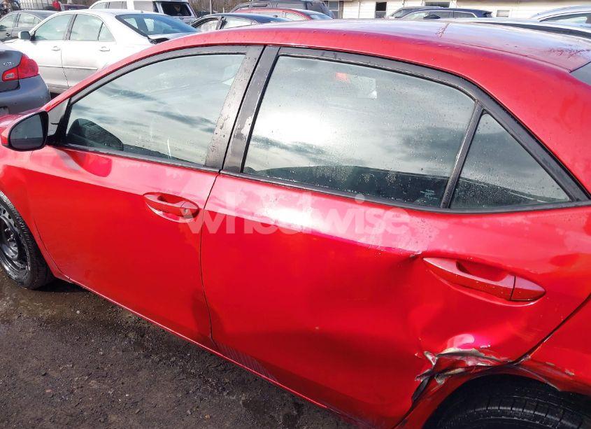 Photo 14 of 2018 Toyota Corolla LE (VIN 2T1BURHE1JC055615)