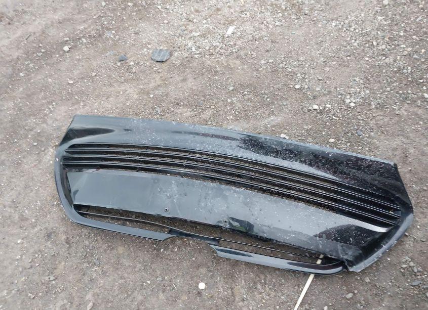 Photo 12 of 2018 Toyota Corolla LE (VIN 2T1BURHE1JC057591)