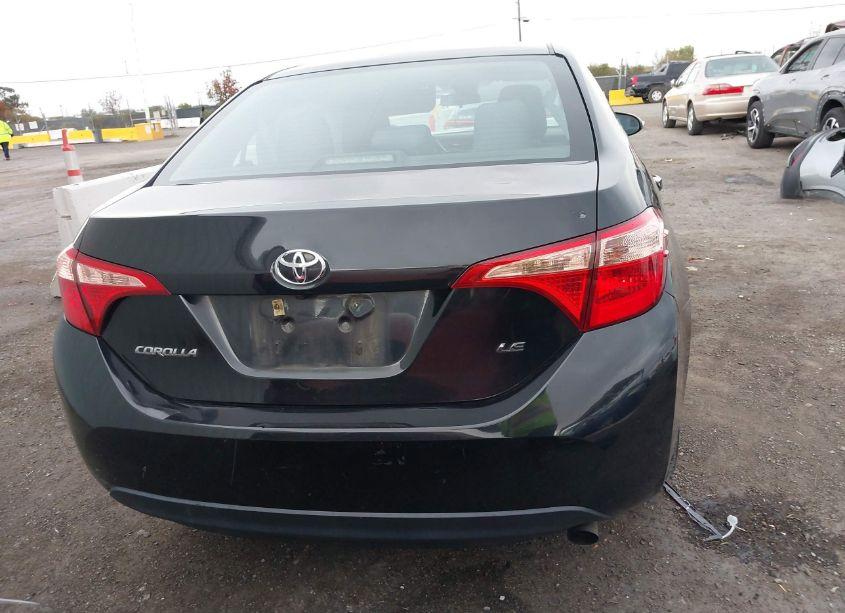 Photo 17 of 2018 Toyota Corolla LE (VIN 2T1BURHE1JC057591)