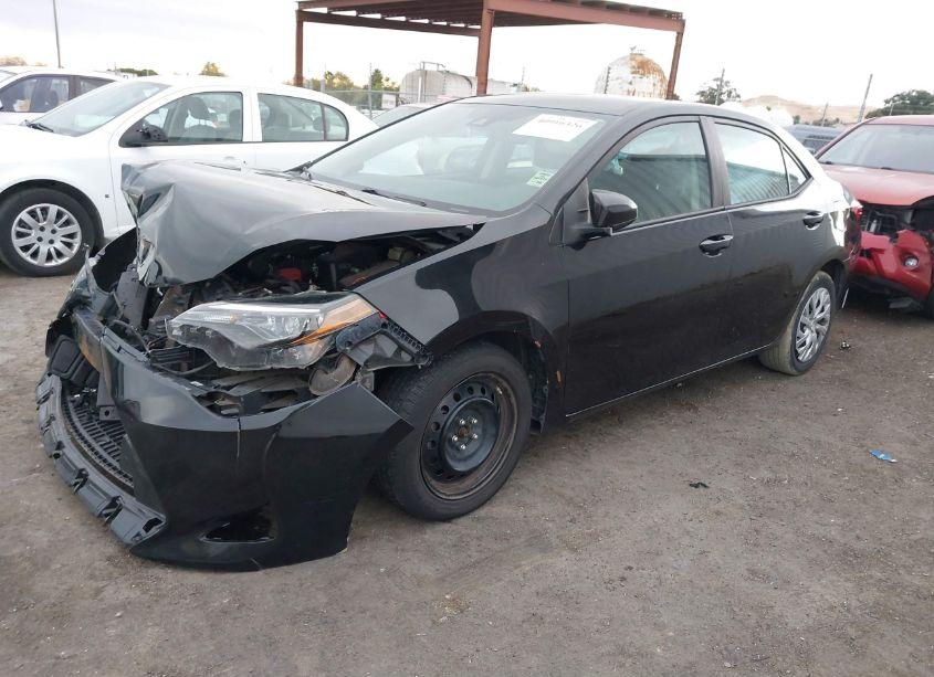 Photo 2 of 2018 Toyota Corolla LE (VIN 2T1BURHE1JC057591)